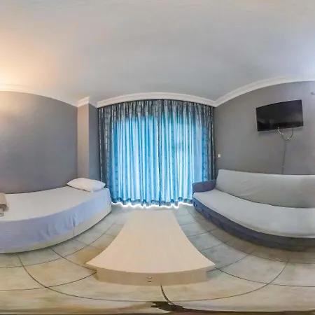 Adora Apartment *